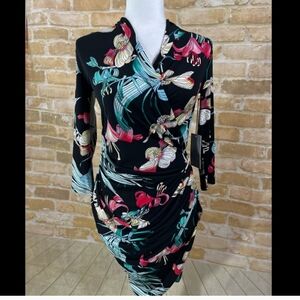 GORGEOUS JENNIFER LOPEZ FLORAL RUCHED DRESS SZ M